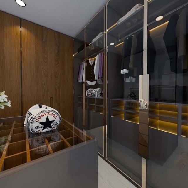 Walk In Closet